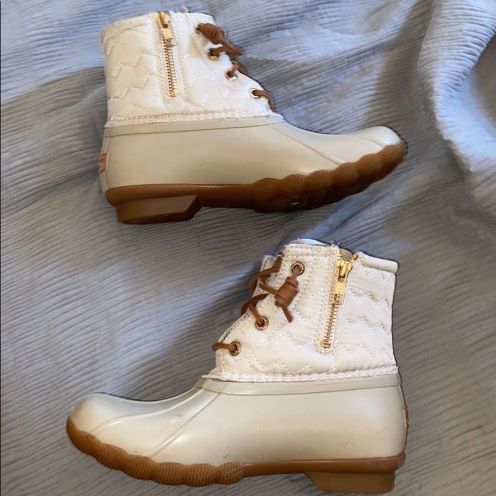 sperry booties!